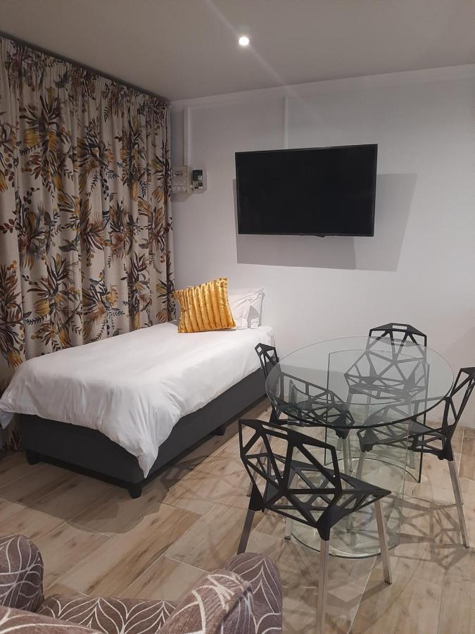 Апартаменты Sleep@161 Benade Drive Блумфонтейн Экстерьер фото