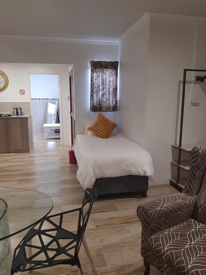 Апартаменты Sleep@161 Benade Drive Блумфонтейн Экстерьер фото